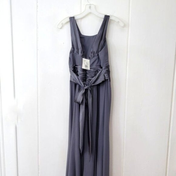 David's Bridal Gray Sleeveless Chiffon Gown Women's Size 6 NWT - Picture 4 of 5